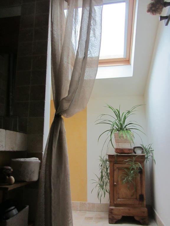 Les Cimes Bed and Breakfast Saint-Pierre-de-Rivière Δωμάτιο φωτογραφία