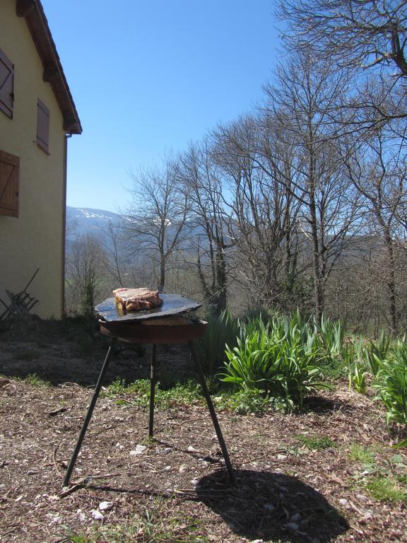 Les Cimes Bed and Breakfast Saint-Pierre-de-Rivière Εξωτερικό φωτογραφία
